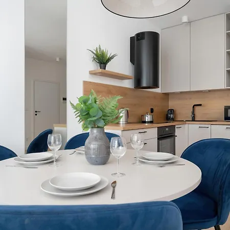 Elegancki Z Parkingiem W Centrum Wroclawia By Renters Prestige Βρότσλαβ